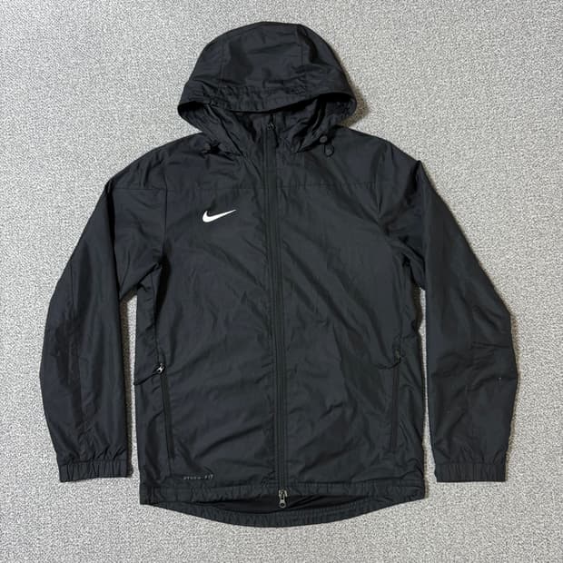 나이키 스톰핏 바람막이 100