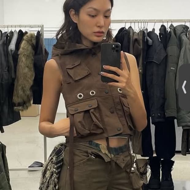 베이컨트 아카이브 WOMEN BROOK CARGO HOODIE VEST 