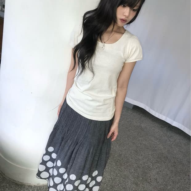 심플 아이보리 퍼프 반팔 티