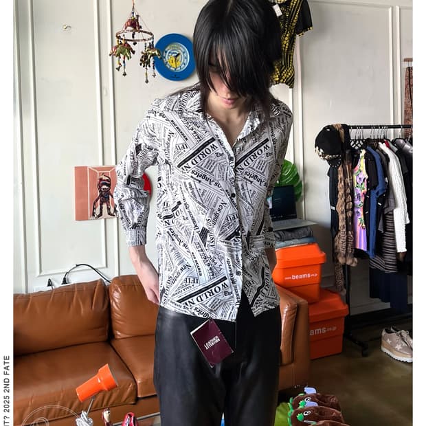 90-00s Switch me Newspaper Pattern Shirt