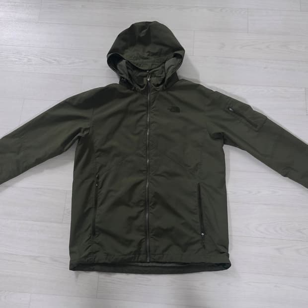 노스페이스 카키 바람막이 XL사이즈