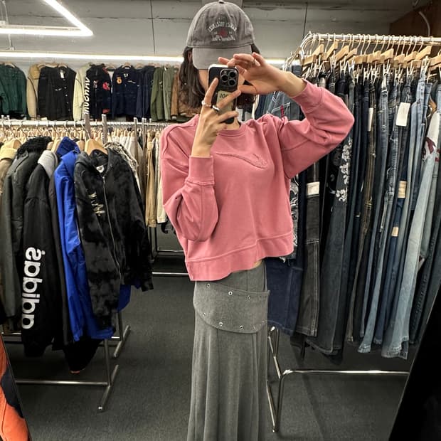 M)나이키 빈티지 여성 드라이핏 겟 핏 스우시 트레이닝 크루 스웻셔츠