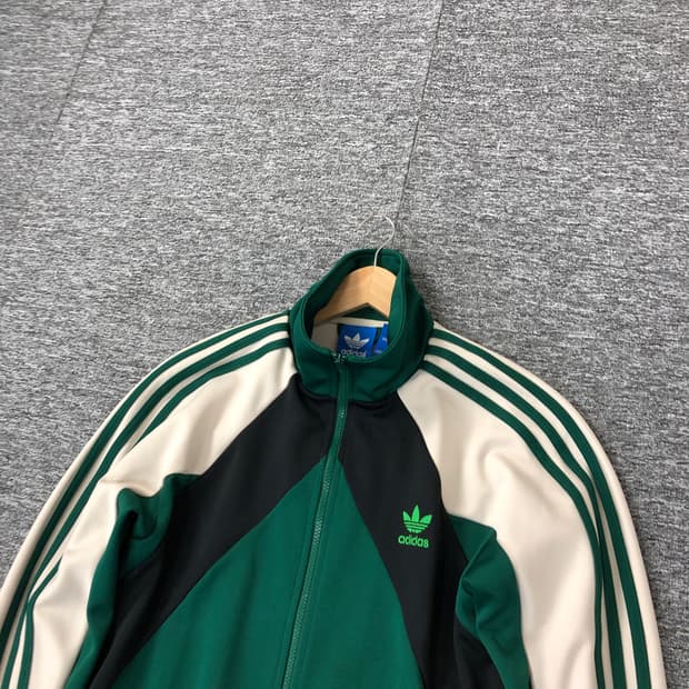 아디다스 정품 헤리티지 tt 져지 그린