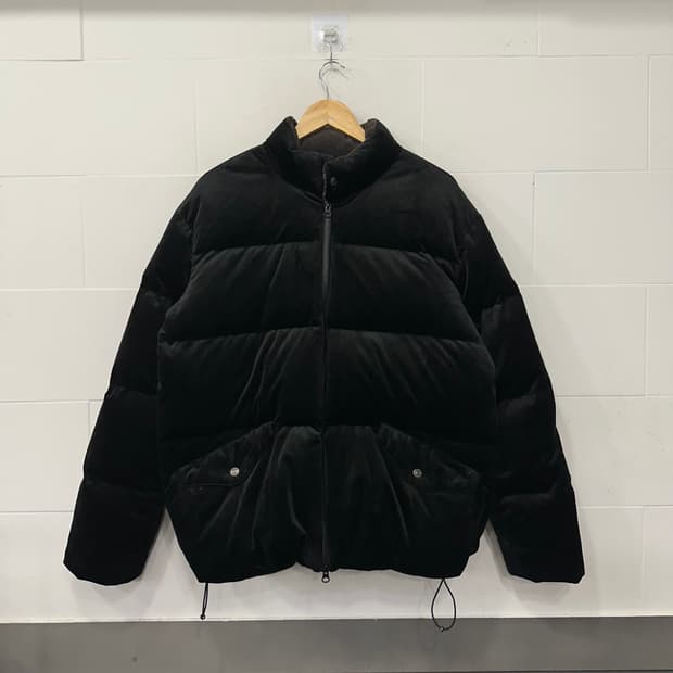 프리즘웍스 벨벳 구스다운 패딩