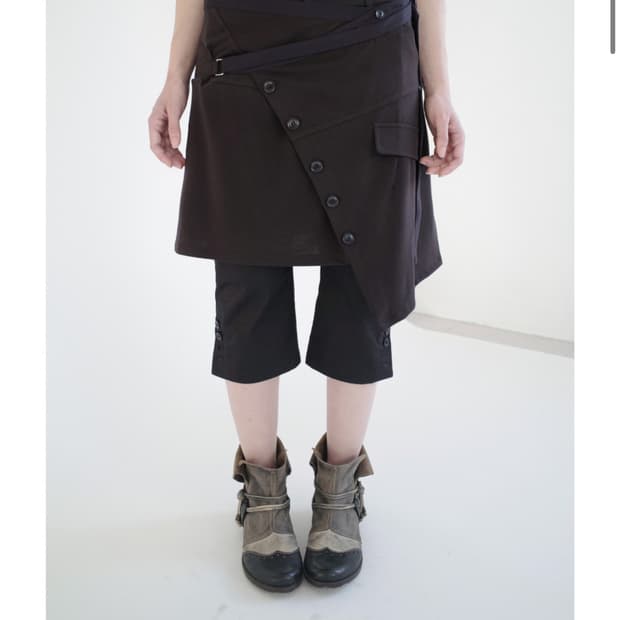 Layered button wrap skirt (Dark brown)