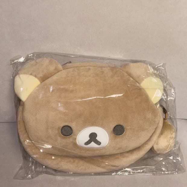 리락쿠마 크로스백 가방