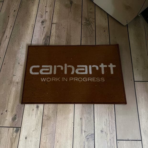 칼하트 WIP 러그