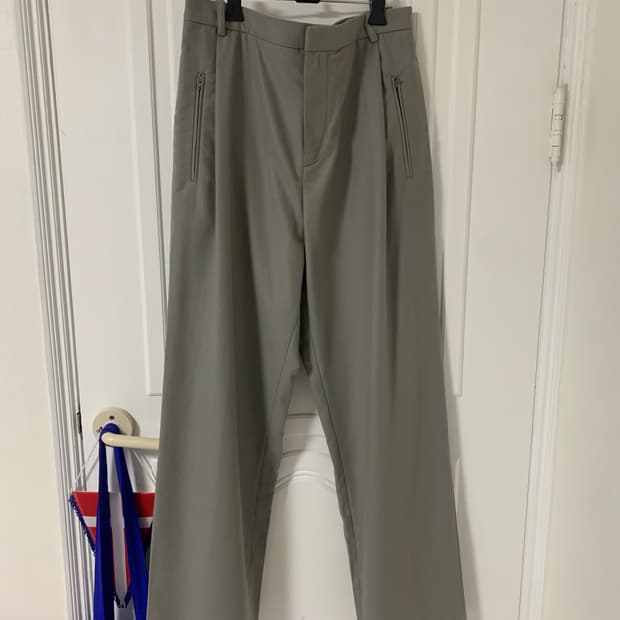 Wool one tuck trousers(new piece)
