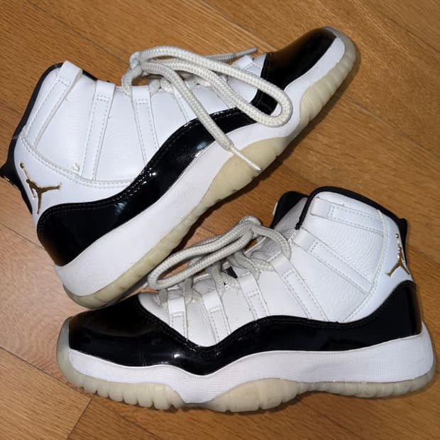 조던11 그래티튜드 