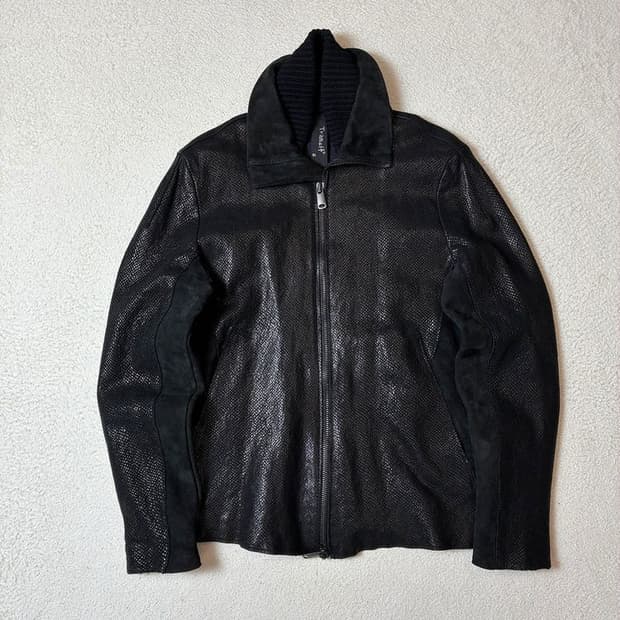 트랜짓 파이톤 가공 하이넥 양가죽 자켓 PN7683