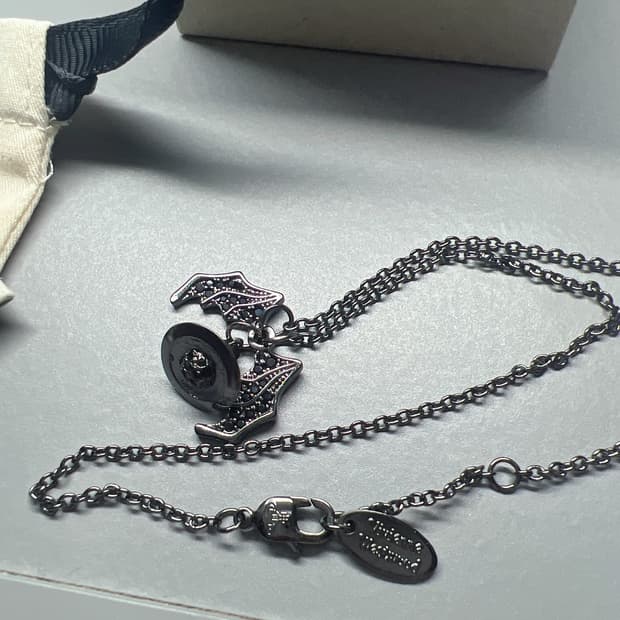 비비안웨스트우드 박쥐 목걸이 (미니)