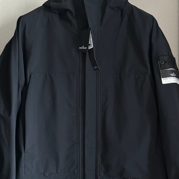 스톤아일랜드 쉐도우 고어텍스 오파크 자켓 L(105) 국내판