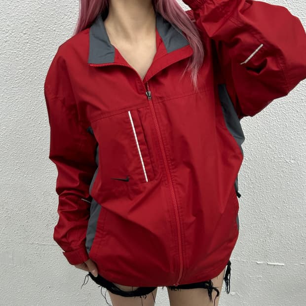 나이키 그레이배색 딥레드 바람막이 105