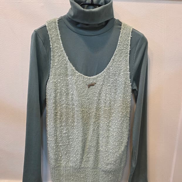 Guess 골지 목폴라 니트 민트 세트