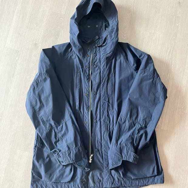 Engineered garments field parka