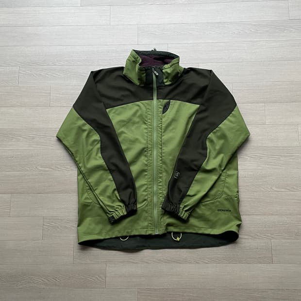 파타고니아 화이트 스모크 자켓 그린 