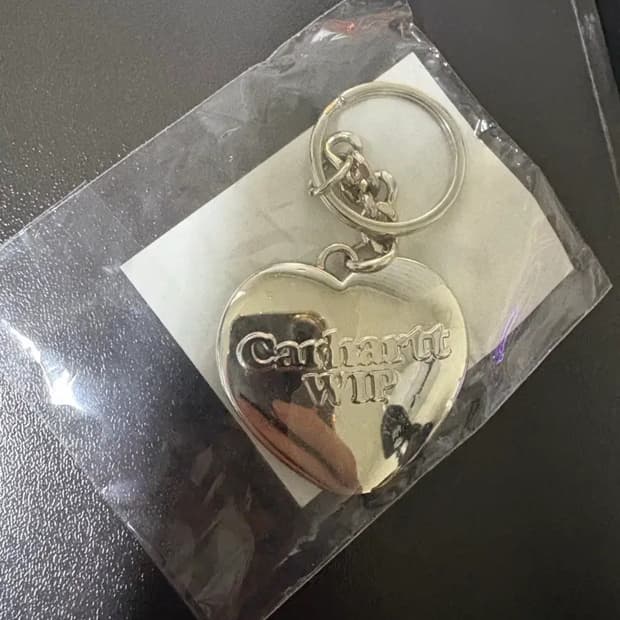 칼하트wip하트 키링