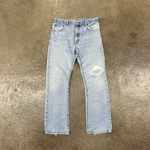 리바이스517 데미지 부츠컷 (34“)