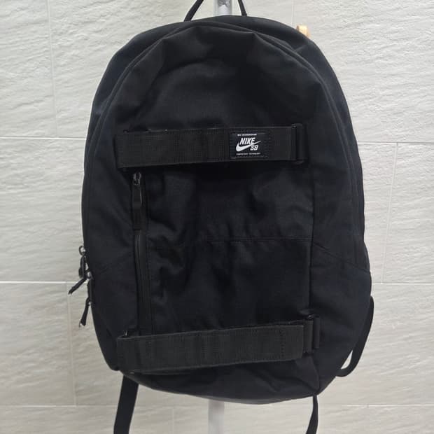 나이키 SB 블랙 백팩