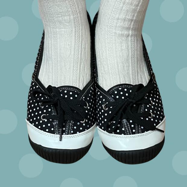 빈티지 쿠앤크 땡땡이 플랫슈즈