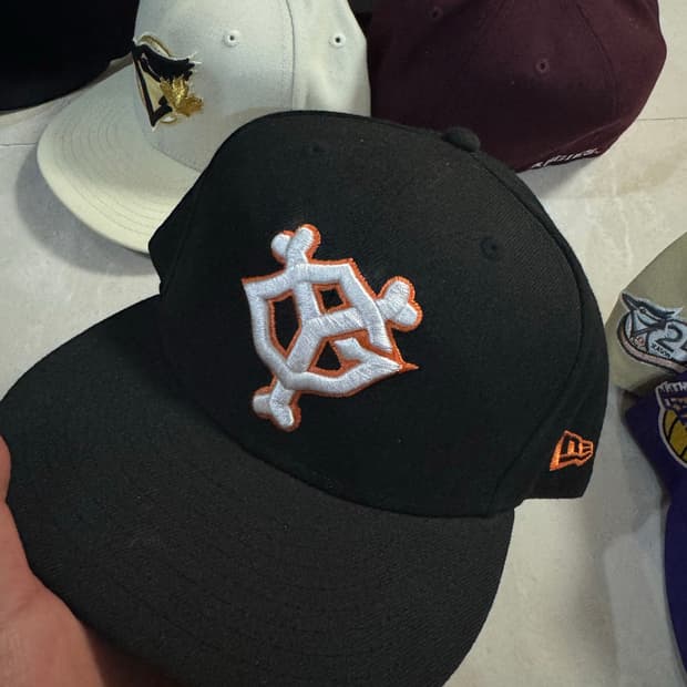 뉴에라 요미우리 자이언츠 캡 5/8 미시착 처분 