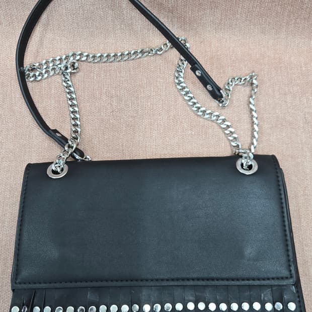 자라 블랙 체인 숄더백 스터드 장식