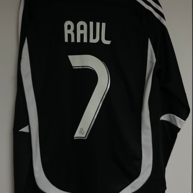 06-07 레알마드리드 어웨이 유니폼 긴팔(라울마킹)