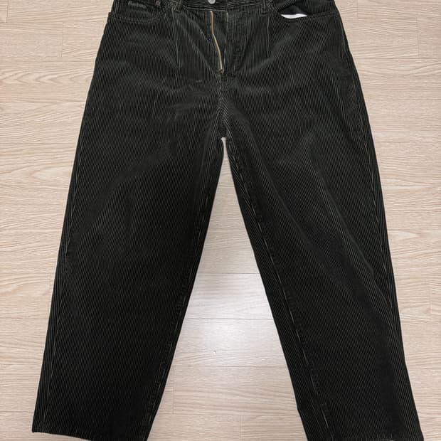 리바이스 x 바버 콜라보 578 배기 코듀로이 트라우저