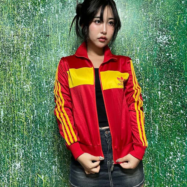 아디다스 데상트 올드스쿨 레드 노랑 빅로고 져지 XS