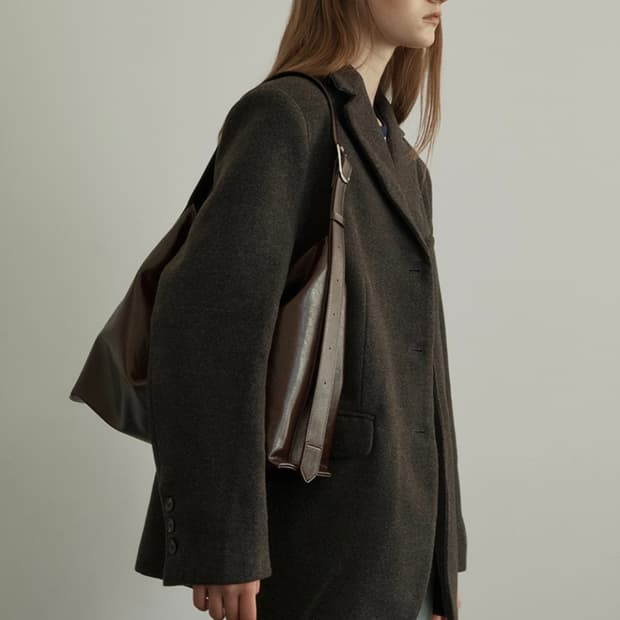 아더템포 루바토 초코 숄더백