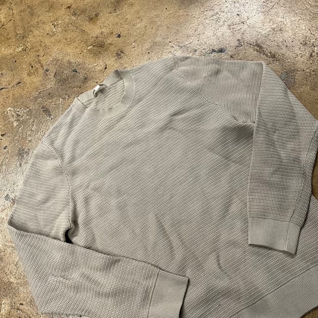 [정품/M] 코스 베이지색 와플 니트 맨투맨 티셔츠 b10