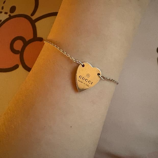 (무료배송)구찌 트레이드마크 하트 브레이브슬릿 팔찌