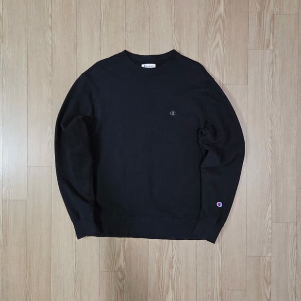 챔피온 러기드 블랙 맨투맨 티셔츠