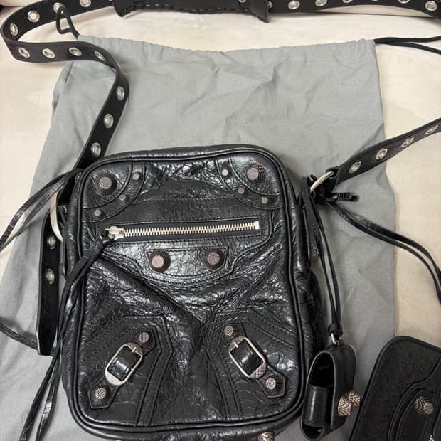 발렌시아가 르카골 크로스바디백