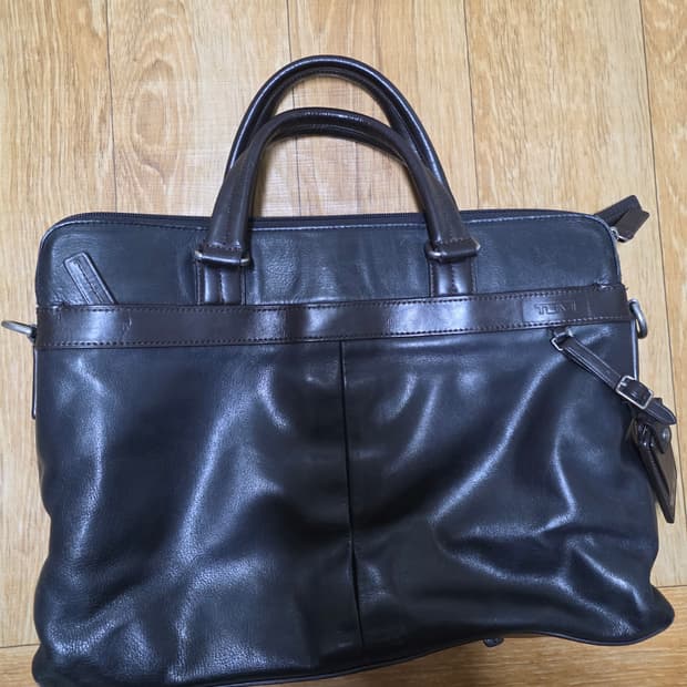 투미가죽서류가방 39/29센티