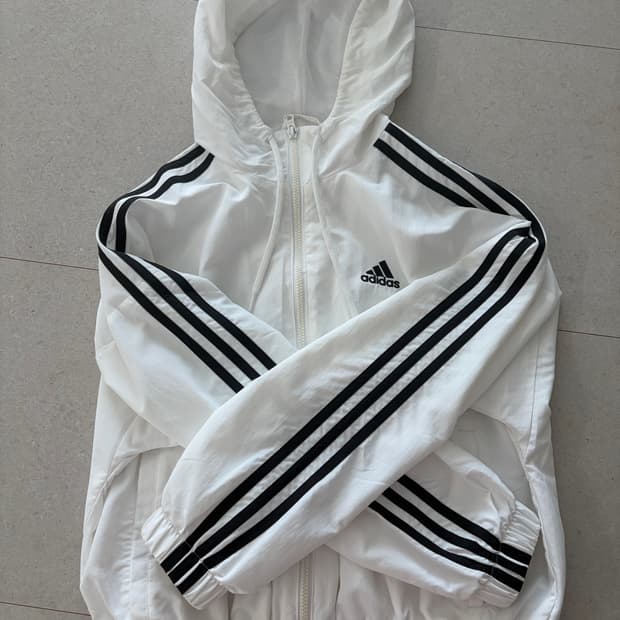 [S급] 아디다스 후드바람막이