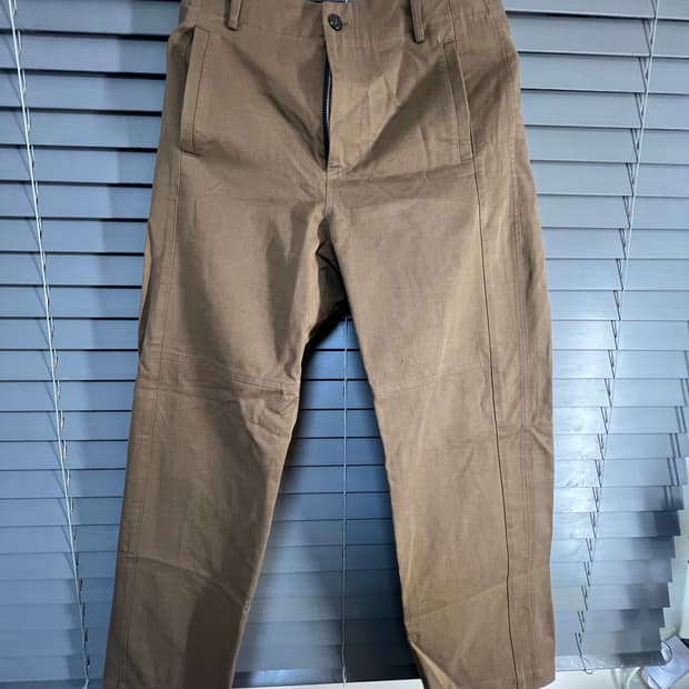 에피센터 투어리스트 M 브라운 