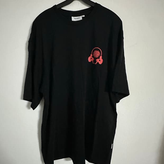 누아클레 요가문양 반팔 티셔츠 검정 L 사이즈 
