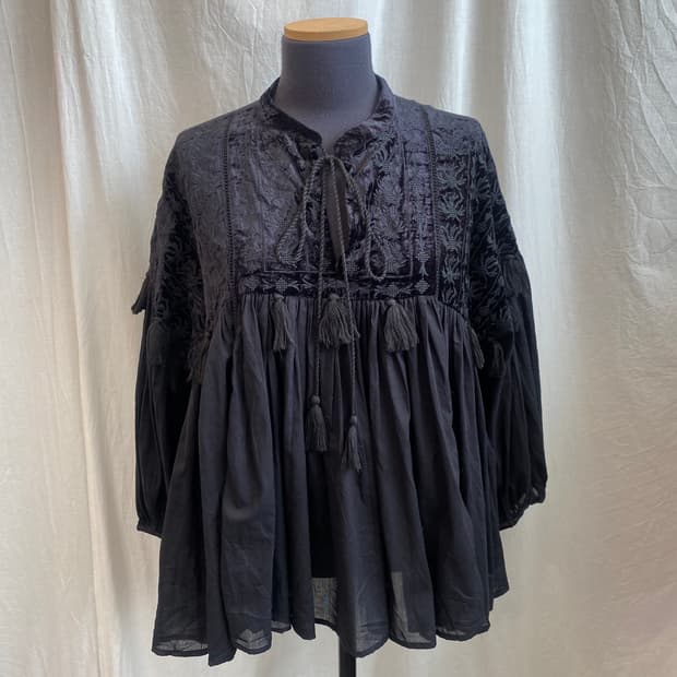 블랙 벨벳 블라우스(F)