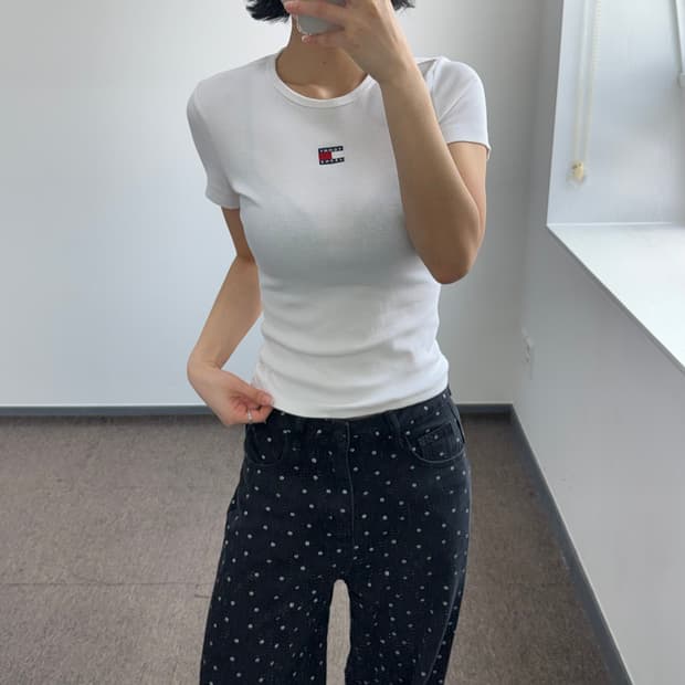 Tommy jeans 타미 진스 스몰로고 화이트 반팔티 