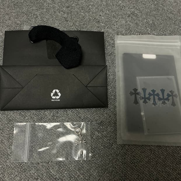 크롬하츠 타이니 크로스 참