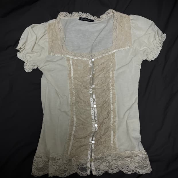 Lace puff t-shirt