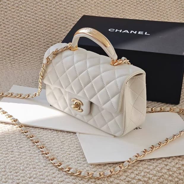 샤넬 핸들 미니 플랩 백