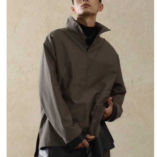 새상품) 디아뎀 Diadem 브이라인 집업 셔츠