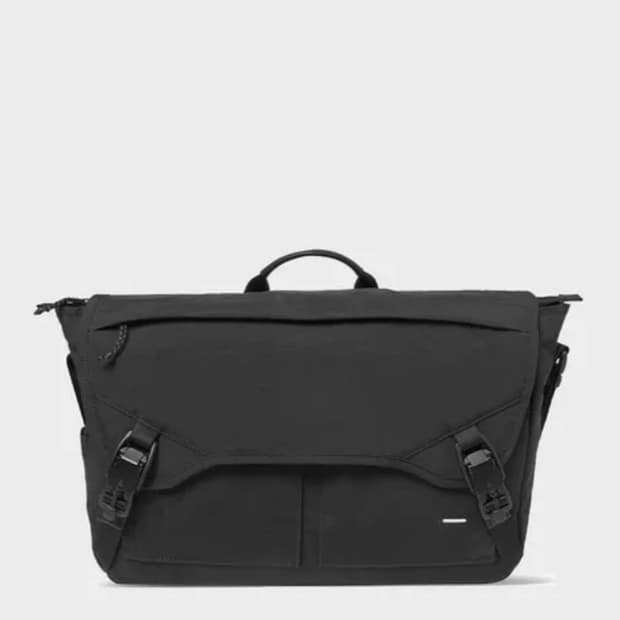 월스와일무브먼트 보닛백 bonnet bag 블랙