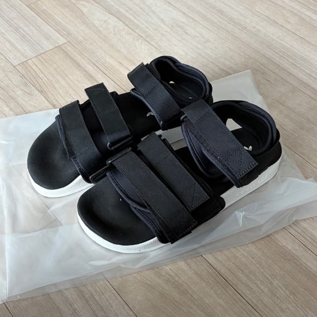 아디다스 아딜렛 샌들