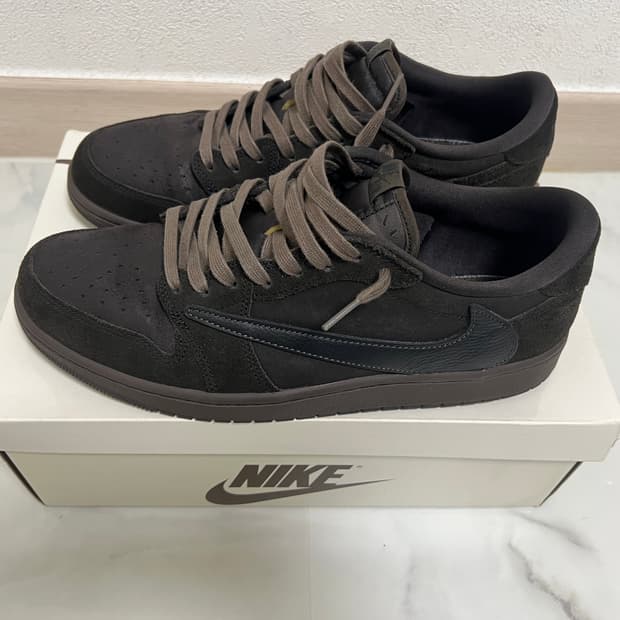 트래비스 스캇 조던1 로우 벨벳브라운 295 판매