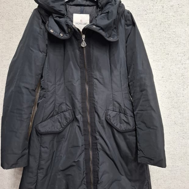 몽클레어 패딩 S