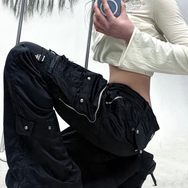 5351 Pour Les Femmes Cargo bootcut Pants