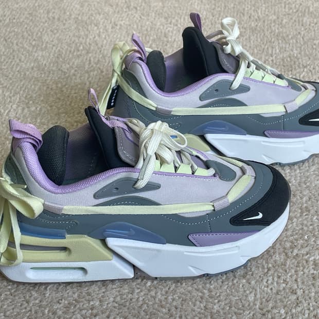 나이키 퓨리오사 라벤더 240 (키높이)